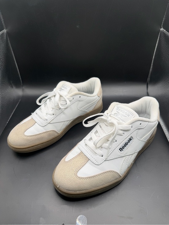 Reebok Shoes - Reebok Women’s Court Advance Sneakers White Beige Gum Sole Ortholite Size 7